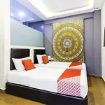 Oyo 90429 Hotel Narasindo