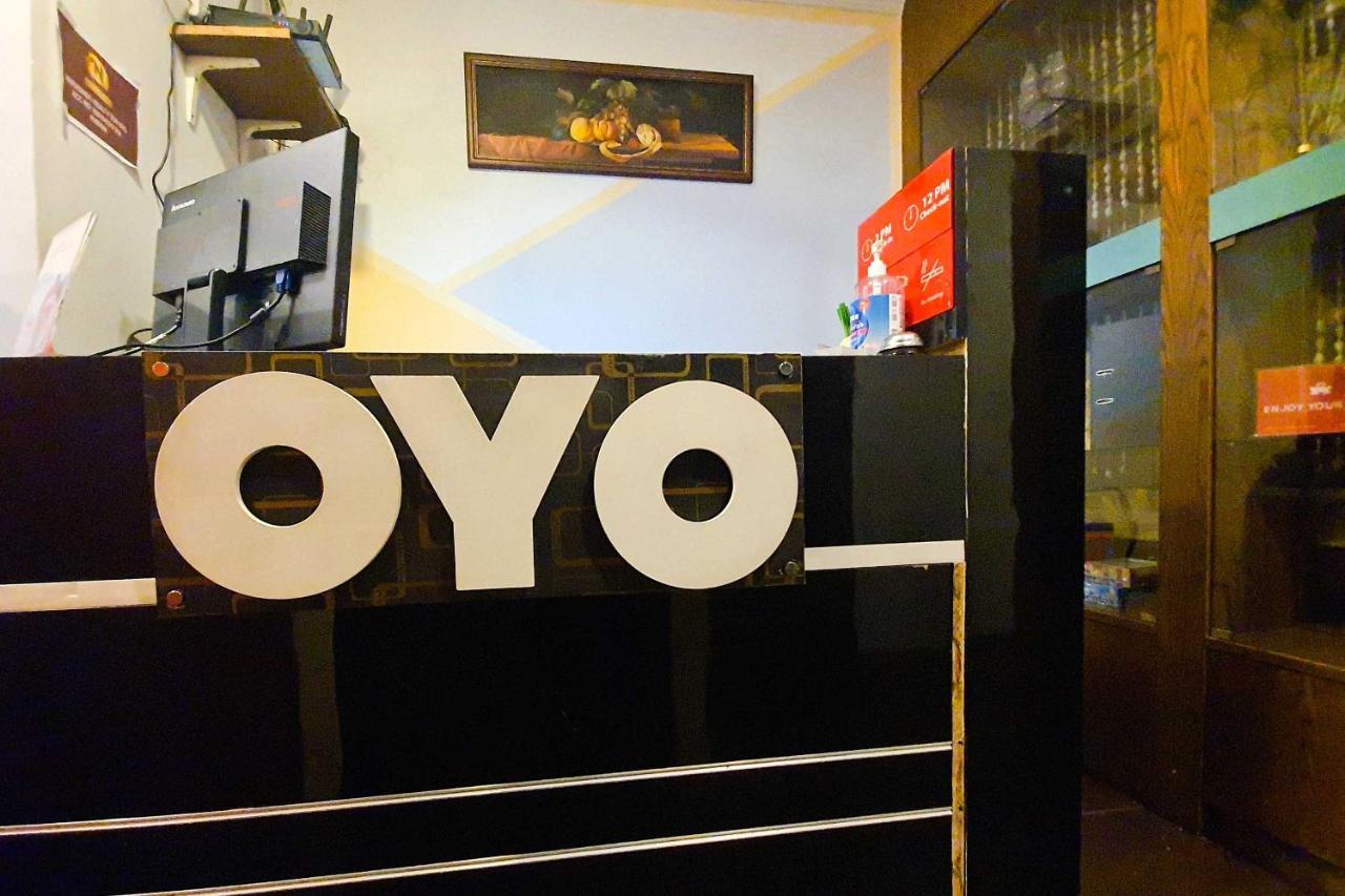 Hotel Oyo 90429 Narasindo 2*