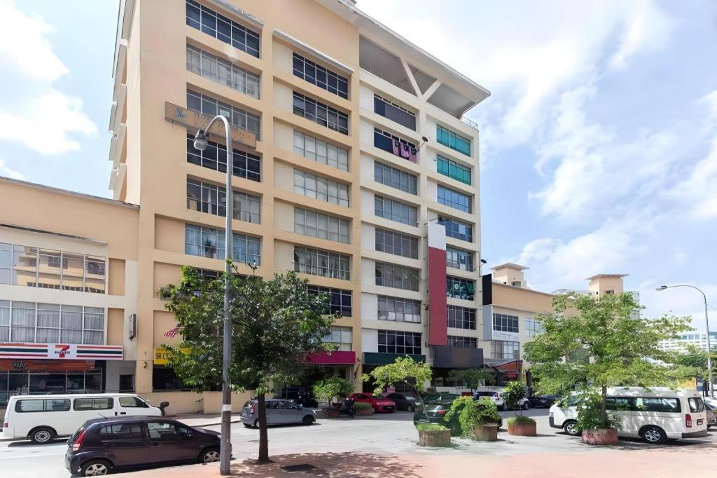 Hotel Oyo 90429 Narasindo 2*